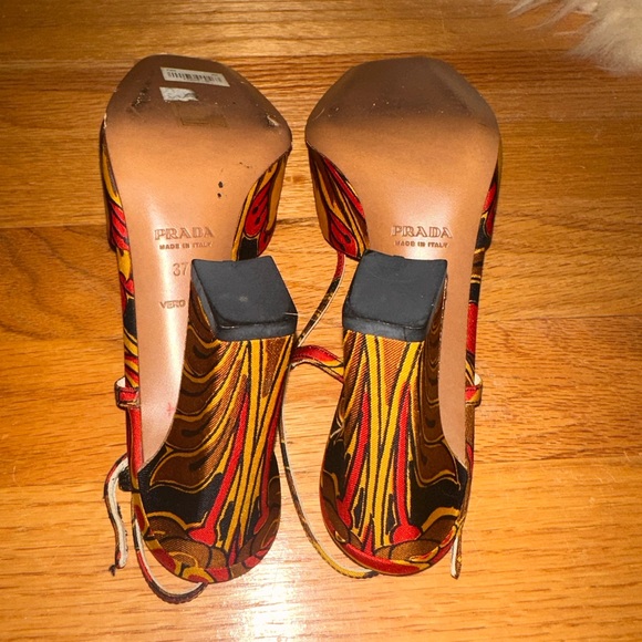 Prada satin printed block heel pumps - Picture 6 of 10